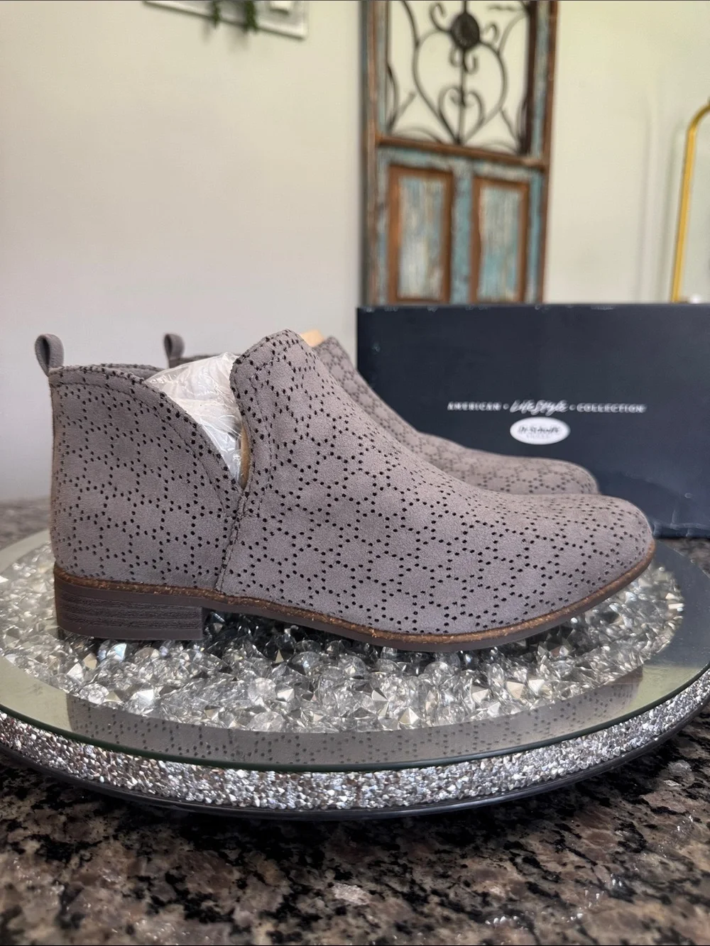 Dr. Scholl's Gray Perforated Slip-On Ankle Booties NWT 8.5W